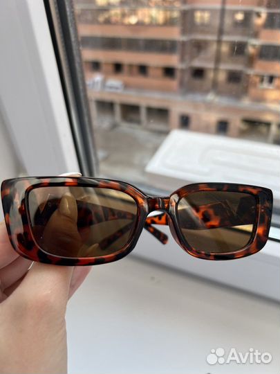 Солнцезащитные очки