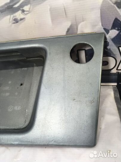 Накладка крышки багажника Audi A6 C4