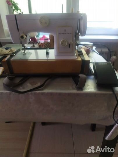 Швейная машина Чайка 2