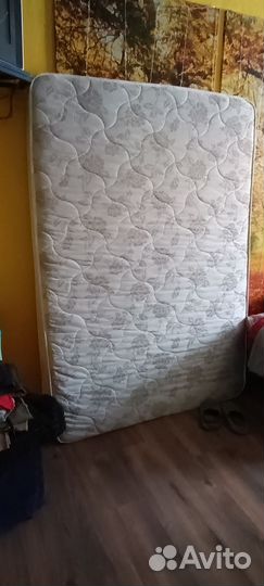 Матрас 140х200 бу