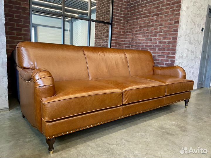 Диван кожаный