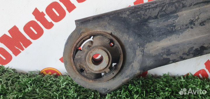 Рычаг подвески нижний передний правый Nissan Micra