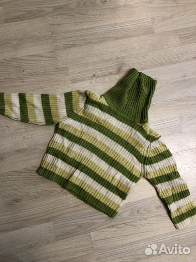 Свитер б/у на девочку