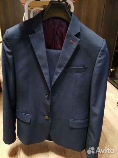 Школьный костюм