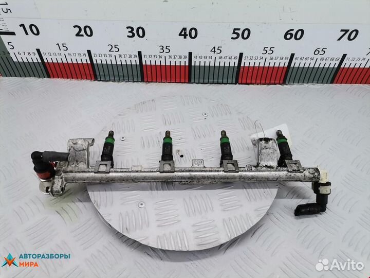 Форсунка Ford Focus рест. 2002 1429840