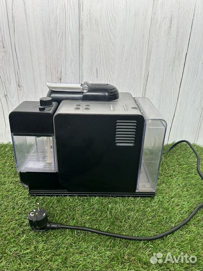 Кофемашина Nespresso Delonghi en520.s