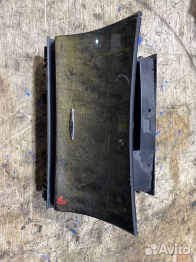 Пепельница Mercedes-Benz E-Class W211 M272E35