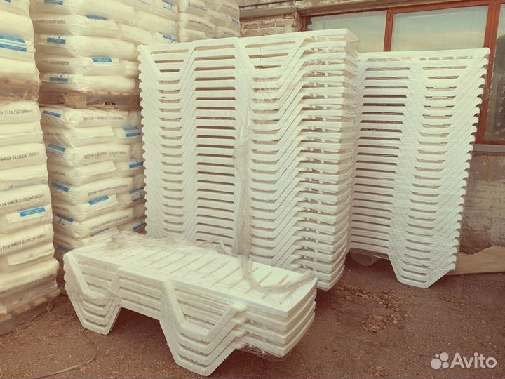 Лежаки шезлонги пляжные пластиковые арт 9999