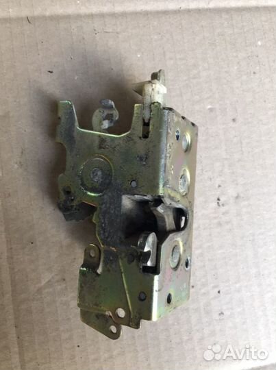 Замок передней правой двери Фольксваген LT(704)