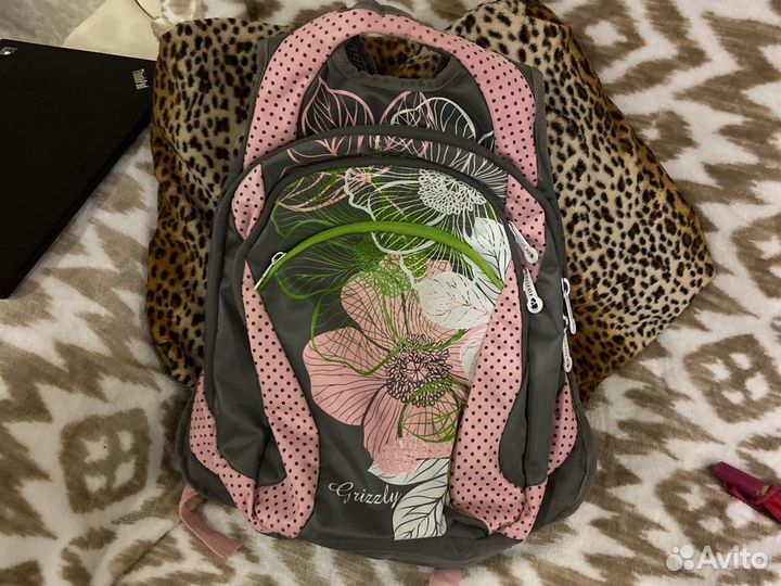 Рюкзак школьный