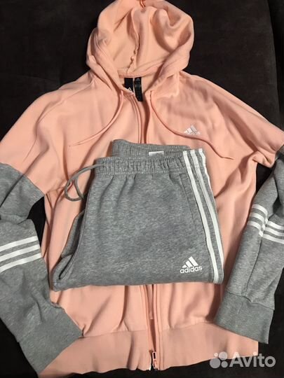 Спортивный костюм adidas женский