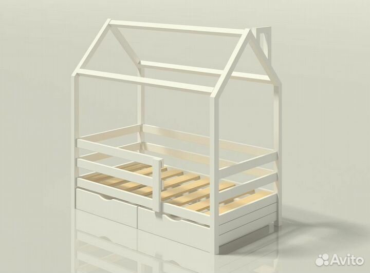 Детская кровать домик из березы