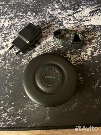 Samsung wireless charger pad