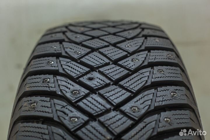 Goodyear UltraGrip Arctic 2 235/60 R18 107T