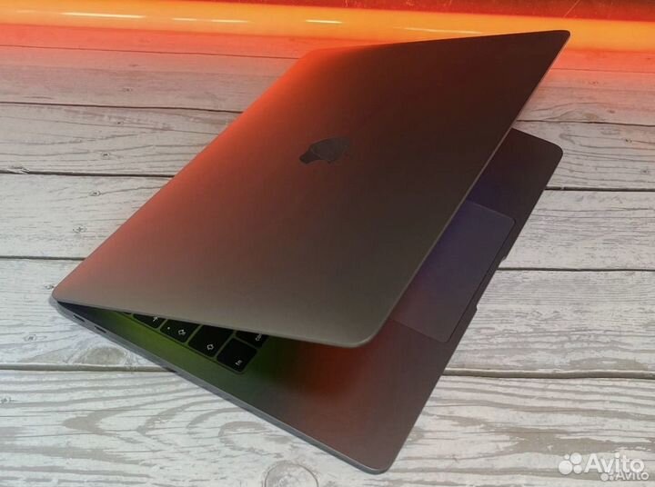 Apple macbook air 13