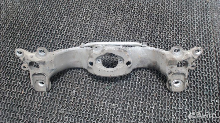 Балка под кпп Audi A4 (B6), 2003