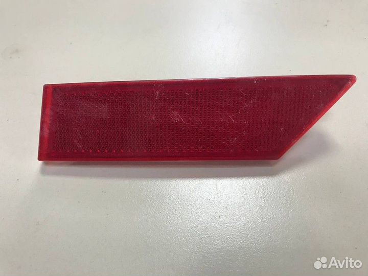 Светоотражатель в бампер задний правый