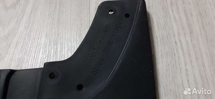 Брызговики передние на LADA Vesta SW (cross)