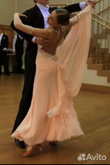 Платье для бальных танцев