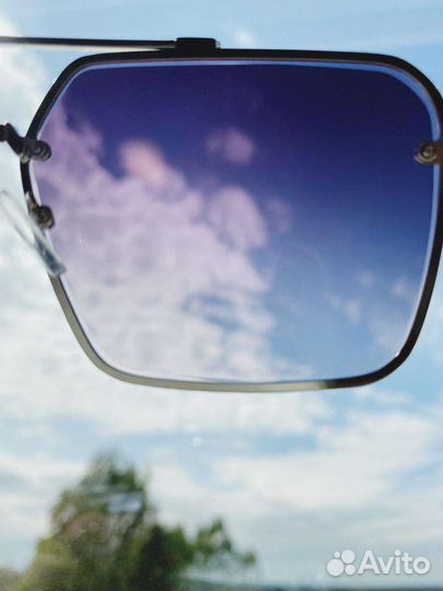 Стильные солнцезащитные очки