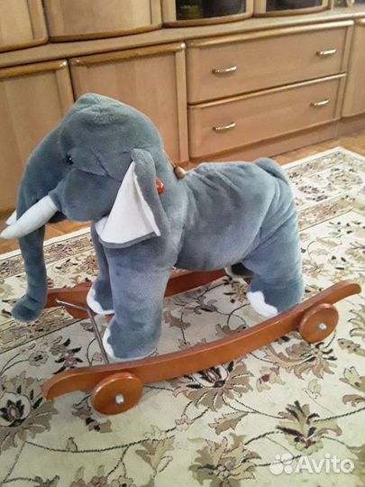 Детская качалка слоник