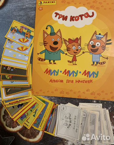 Panini наклейки Три кота