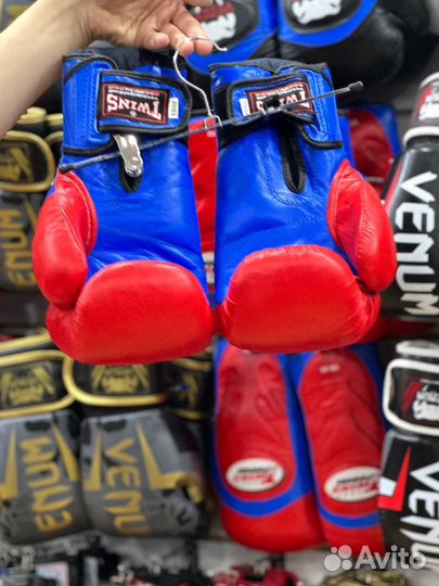 Боксерские перчатки twins