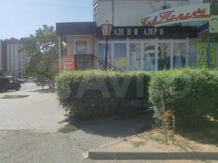 Помещение в проходном месте, 130 м²