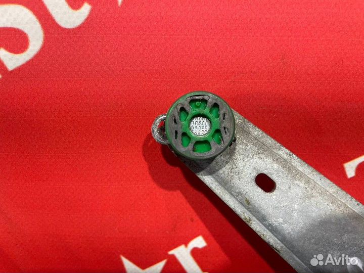 Механизм стеклоподъемника правый