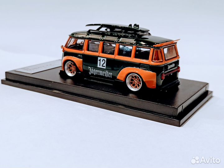 Модель VW T1 Jagermeister 1:64