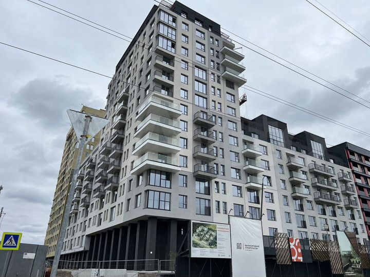 3-к. квартира, 108,4 м², 3/8 эт.