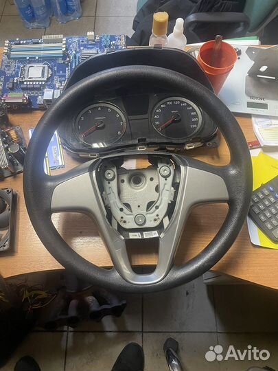 Hyundai solaris Рулевое колесо