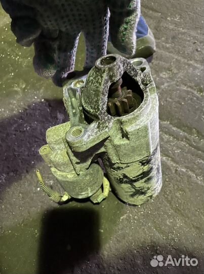 Стартер Renault Duster / Nissan Terrano III (D10)