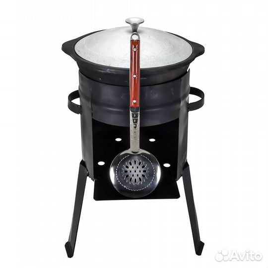 Чугунный казан и печь