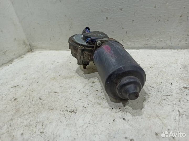 Моторчик стеклоочистителя передний 8511048130