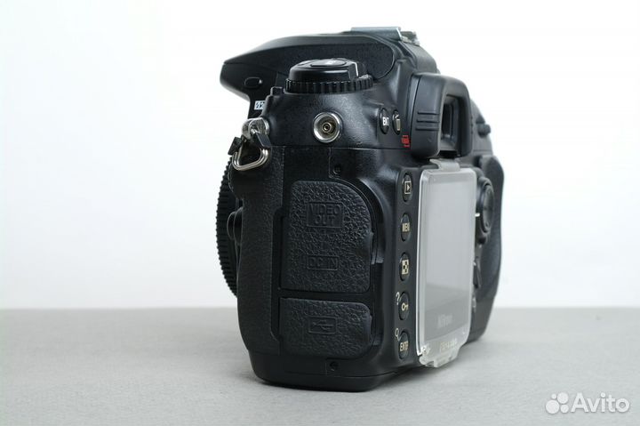 Фотоаппарат Nikon D200 body
