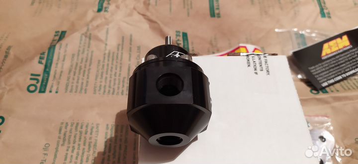 Регулятор давления топлива AEM 25-302BK 6AN (USA)