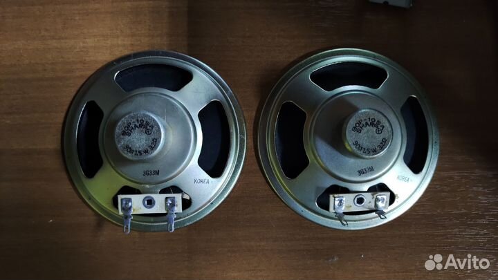 Динамики от магнитолы Sharp (9 см,3.2Ом,1.5Вт)