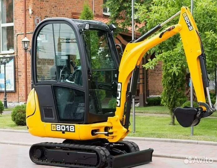 Стекло на Джисиби JCB 8018 cts лобовое верхнее