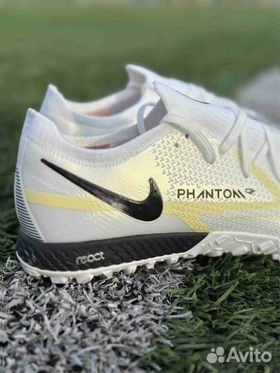 Сороконожки Nike Phantom Белые