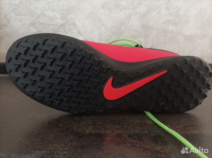 Сороконожки nike phantom vsn