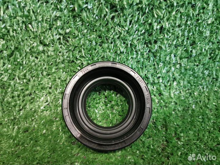 Подшипник ступицы задний Mitsubishi L200