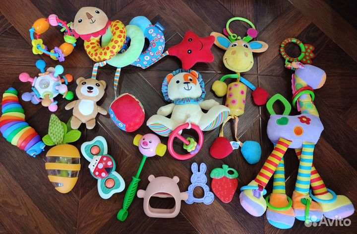 Большой пакет игрушек для малышей/новорожденных