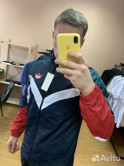 Спортивный костюм в стиле 90х