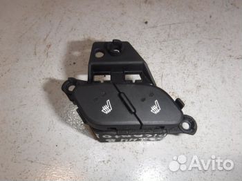 Кнопка обогрева сидений