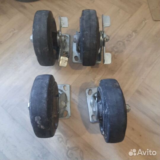 Колеса поворотные из литой резины
