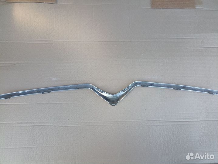 Молдинг переднего бампера Citroen C4 B7