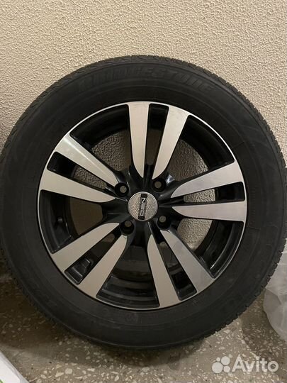 Литые диски Neo R15 с резиной Bridgestone