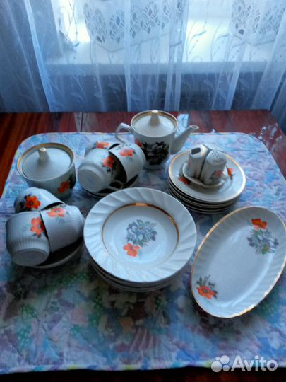 Набор столовой посуды на 6 персон