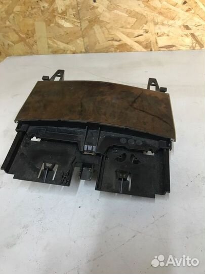 Пепельница передняя Mercedes-Benz C-Class W204